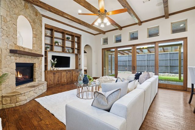 3725 W 5th Street, Fort Worth, TX 76107