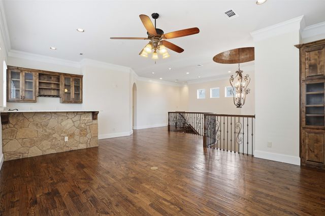 3725 W 5th Street, Fort Worth, TX 76107