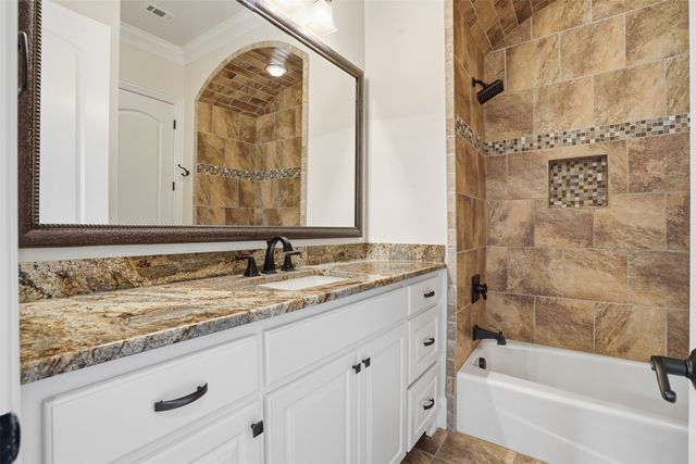 3725 W 5th Street, Fort Worth, TX 76107