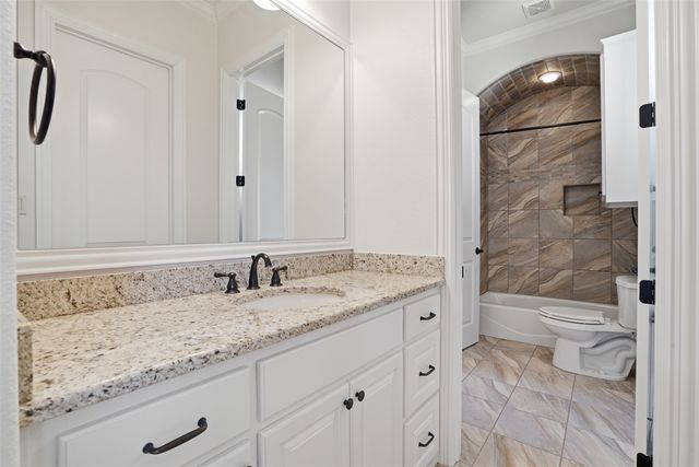 3725 W 5th Street, Fort Worth, TX 76107