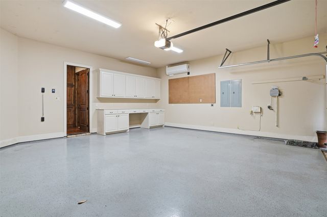 3725 W 5th Street, Fort Worth, TX 76107