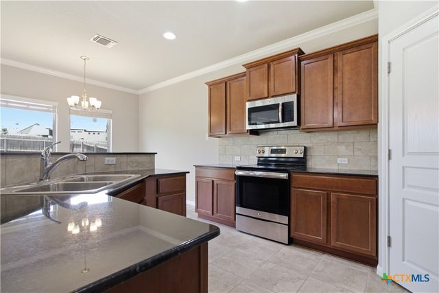 5716 Blackstone Drive, Temple, TX 76502