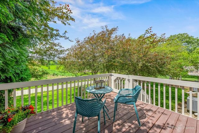 2835 Waterfront Avenue, Algonquin, IL 60102