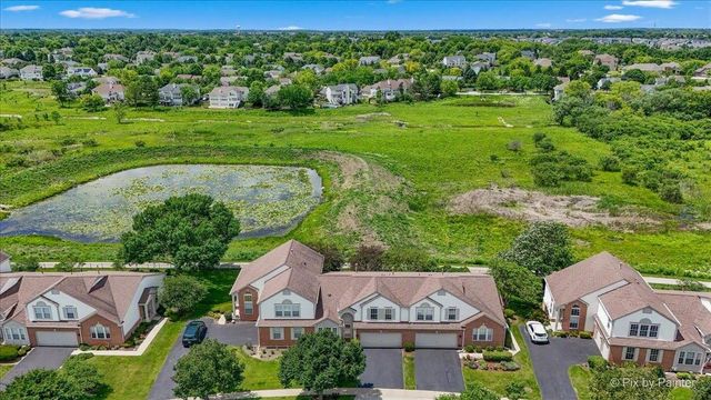 2835 Waterfront Avenue, Algonquin, IL 60102