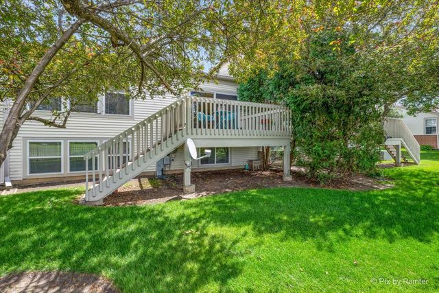 2835 Waterfront Avenue, Algonquin, IL 60102