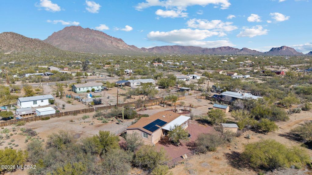 Image 29 of property listing at 3827 S Aldon Road, Tucson, AZ 85735
