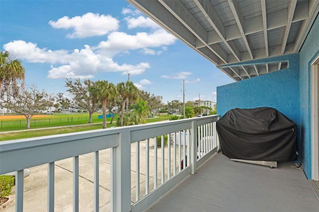 11820 CAPRI CIRCLE S, Treasure Island, FL 33706