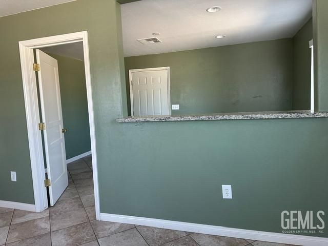 655 S Panama Lane, Bakersfield, CA 93307