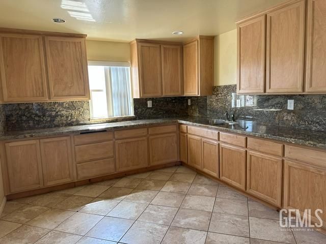 655 S Panama Lane, Bakersfield, CA 93307