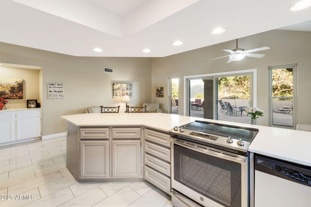 10506 E MICHIGAN Avenue, Sun Lakes, AZ 85248