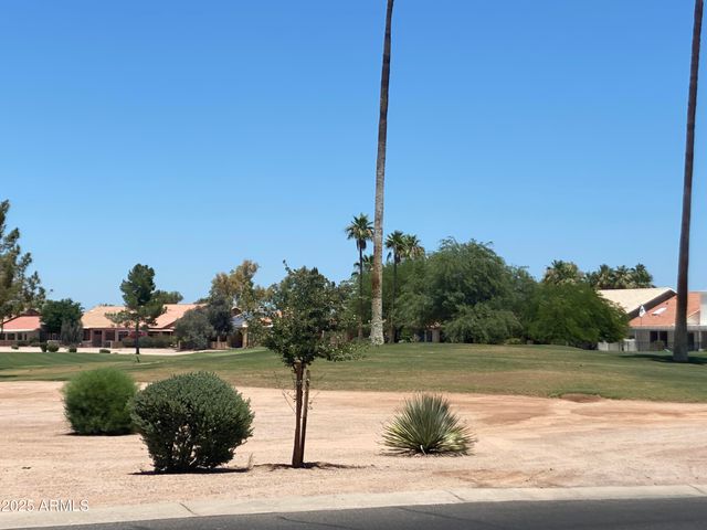 10506 E MICHIGAN Avenue, Sun Lakes, AZ 85248