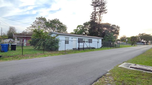 1430 NW 7th St, Fort Lauderdale, FL 33311