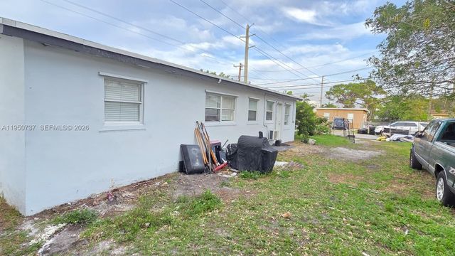 1430 NW 7th St, Fort Lauderdale, FL 33311