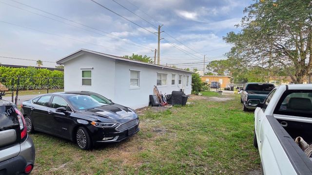 1430 NW 7th St, Fort Lauderdale, FL 33311