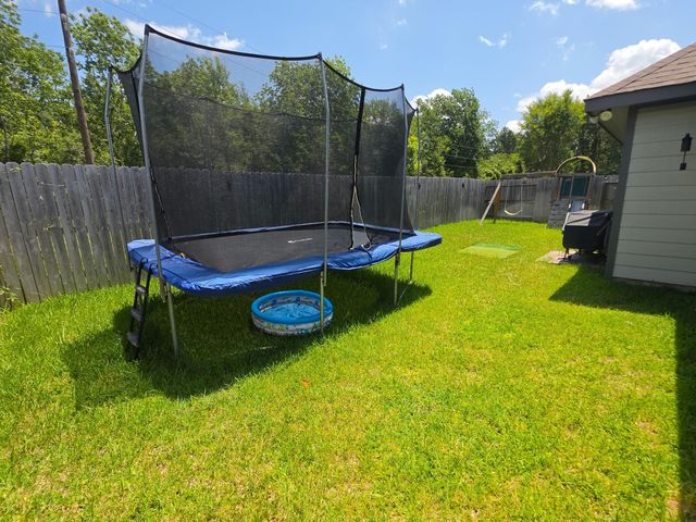 14372 N Summerchase Circle, Willis, TX 77318
