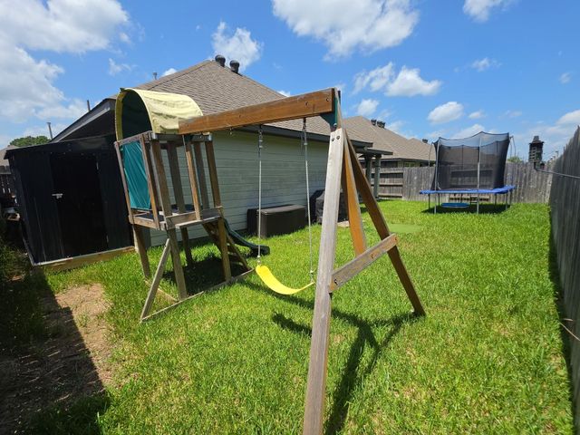 14372 N Summerchase Circle, Willis, TX 77318