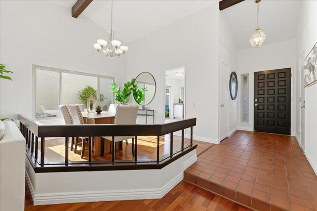 32 Lido Circle, Redwood City, CA 94065