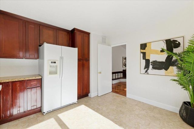 32 Lido Circle, Redwood City, CA 94065