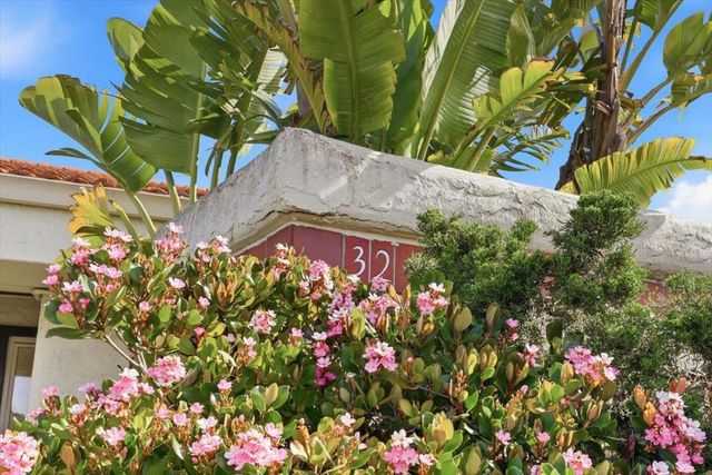 32 Lido Circle, Redwood City, CA 94065