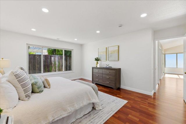 32 Lido Circle, Redwood City, CA 94065