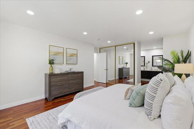 32 Lido Circle, Redwood City, CA 94065