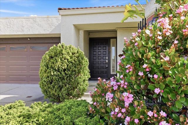 32 Lido Circle, Redwood City, CA 94065