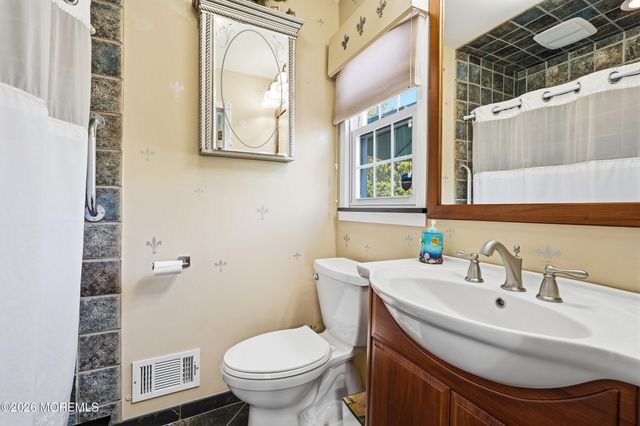 1903 Holbrook Street, Oakhurst, NJ 07755