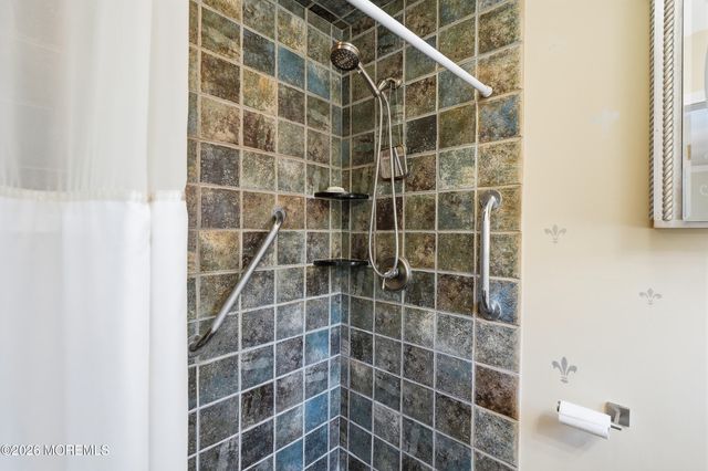 1903 Holbrook Street, Oakhurst, NJ 07755