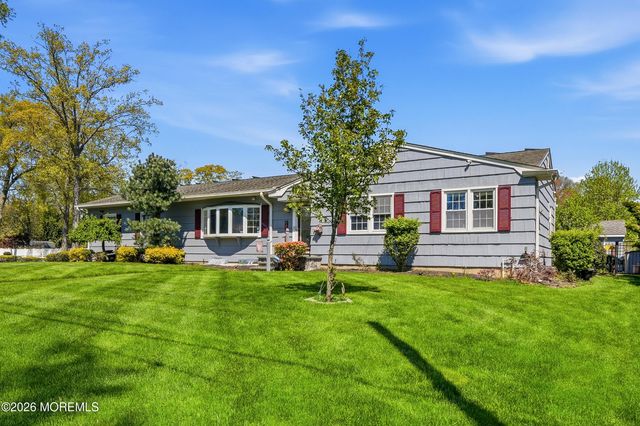 1903 Holbrook Street, Oakhurst, NJ 07755