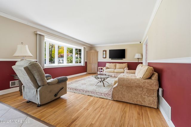 1903 Holbrook Street, Oakhurst, NJ 07755