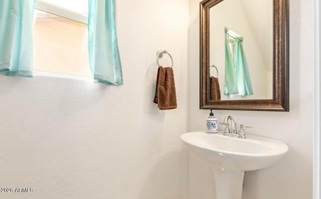 814 W ARDMORE Road, Phoenix, AZ 85041