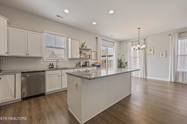 1158 Cedar Break Drive, Knoxville, TN 37932