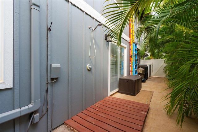 105 Honuhula Pl, Kihei, HI 96753