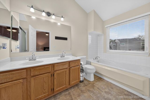 625 David Street, Lake In The Hills, IL 60156