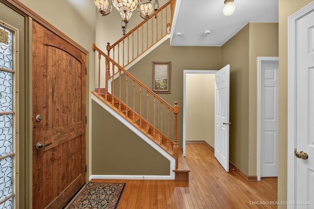 625 David Street, Lake In The Hills, IL 60156