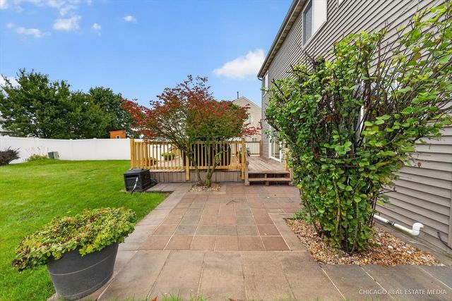 625 David Street, Lake In The Hills, IL 60156