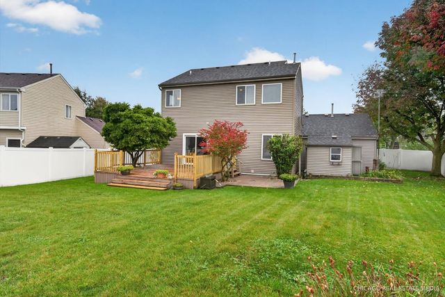 625 David Street, Lake In The Hills, IL 60156