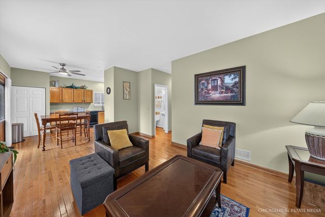 625 David Street, Lake In The Hills, IL 60156