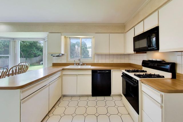 4269 Terri Lyn Lane, Northbrook, IL 60062