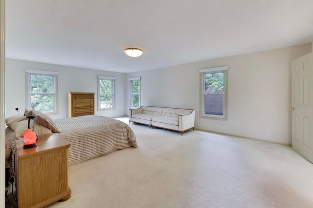 4269 Terri Lyn Lane, Northbrook, IL 60062