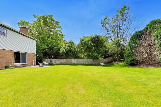 4269 Terri Lyn Lane, Northbrook, IL 60062