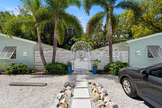 3104 W SAN JUAN STREET, Tampa, FL 33629
