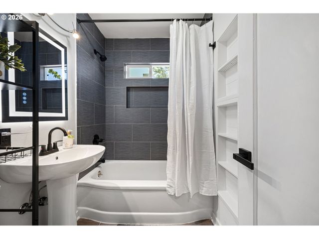 1510 WILSON St, Eugene, OR 97402