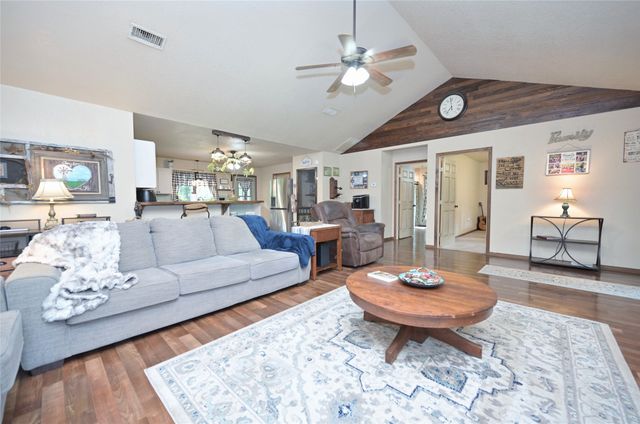 408 County Road 4856, Newark, TX 76071