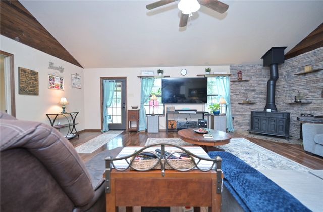 408 County Road 4856, Newark, TX 76071
