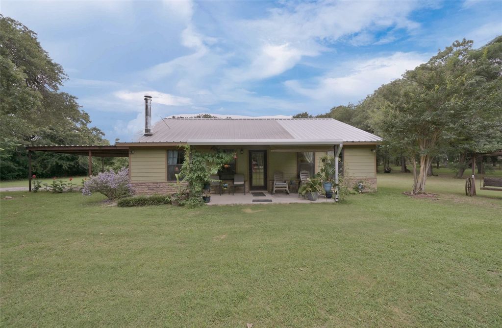 408 County Road 4856, Newark, TX 76071