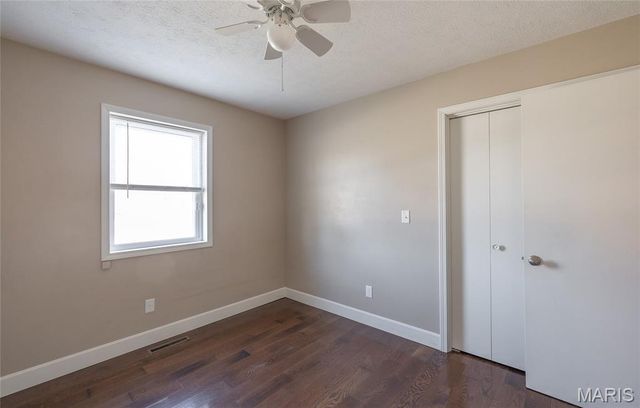 400 Farmers Lane, Lebanon, MO 65536