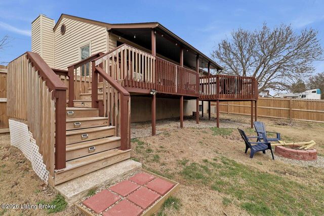 12437 Kingsley Dr, Louisville, KY 40229