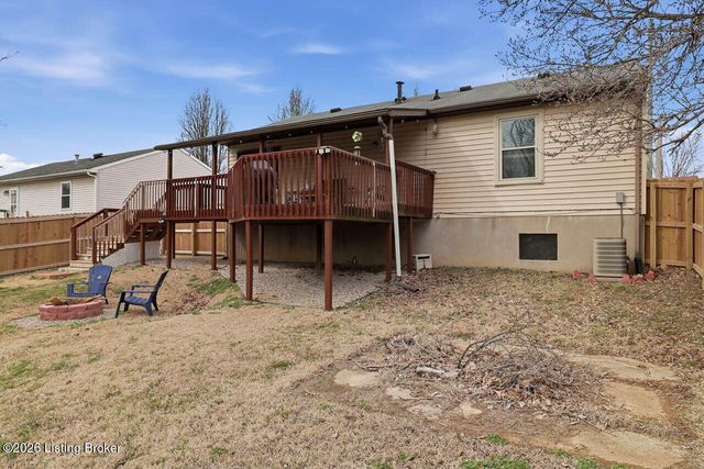 12437 Kingsley Dr, Louisville, KY 40229