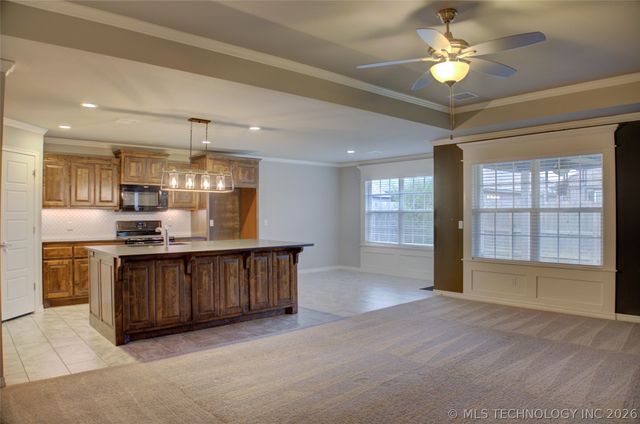 28056 E 149th Place S, Coweta, OK 74429